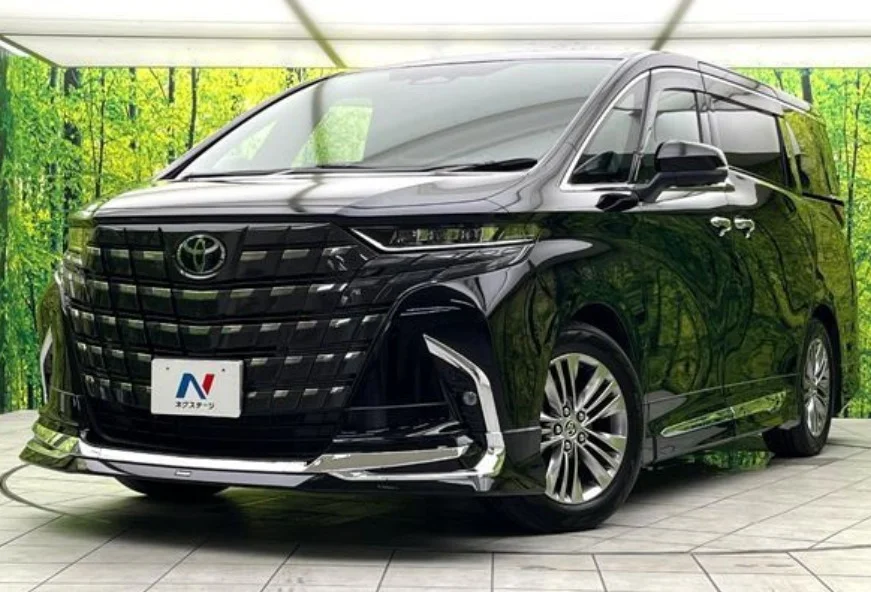2024 Toyota Alphard / Vellfire Toyota Alphard Z 2.5 — alphard-2024-03-z photo 2