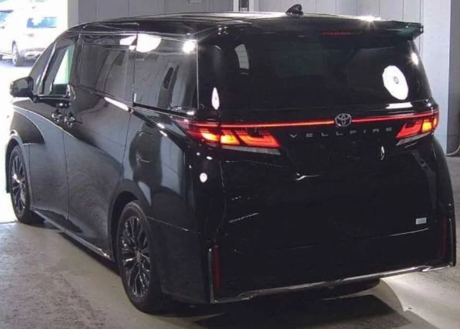 2024 Toyota Alphard / Vellfire Toyota Vellfire Z Premier 2.4 — vellfire-2024-02-zp photo 2